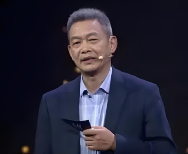 余云辉:从“经济生命树理论”看如何解决振兴实体经济等问题