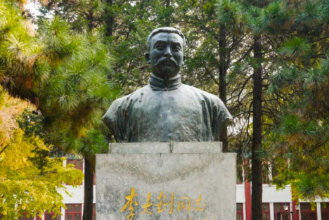 赵明：落实国家劳动法是对五一的最好纪念