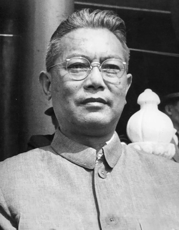 李先念为何称自己是“木匠博士”？