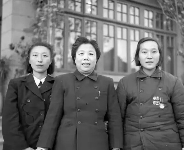 那个找毛主席签名的“治淮一等功臣”李秀英去世了！