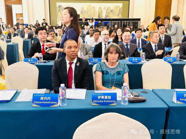 在这个被“台独”渗透的非洲小国，共产主义力量正在生长