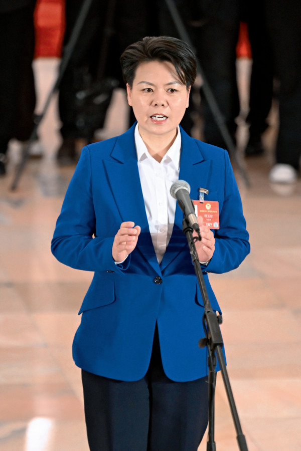 太行山里的“倔”支书：全国政协委员、全国优秀党务工作者程玉珍