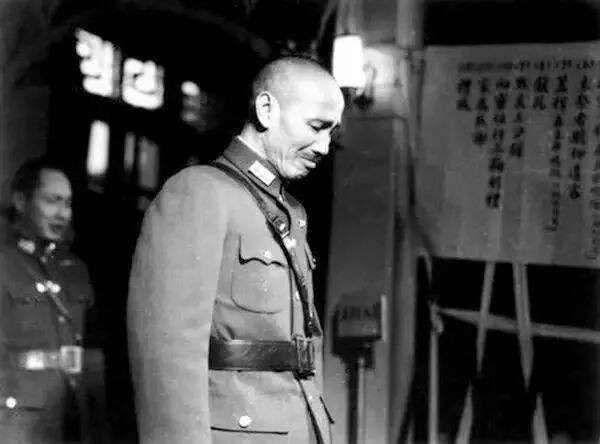 蒋介石是无法洗白的历史罪人