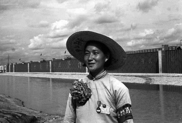 那个找毛主席签名的“治淮一等功臣”李秀英去世了！