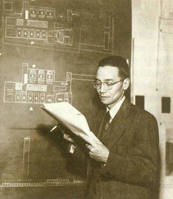 信仰之路：毛主席与三位著名专家